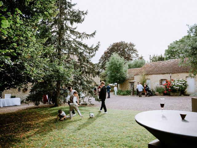 Le mariage de Guillaume et Charlotte à Amfréville, Calvados 44