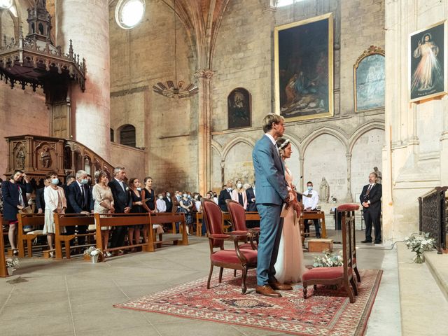 Le mariage de Bastien et Angélina à Saint-Émilion, Gironde 33