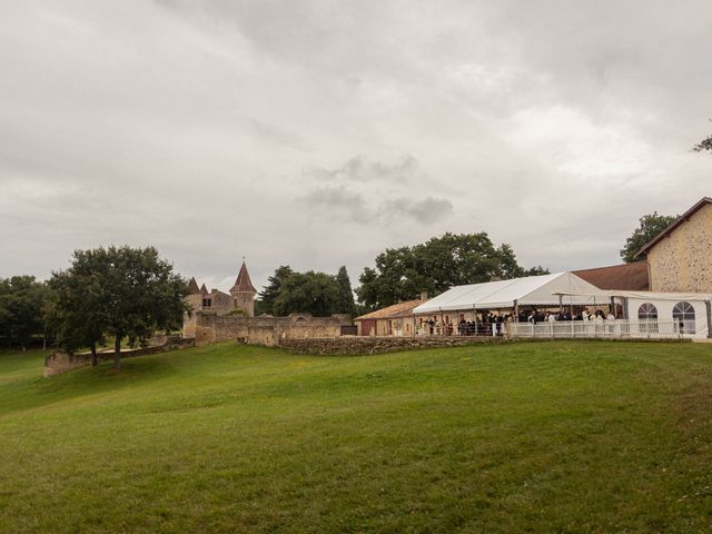 Le mariage de Bastien et Angélina à Saint-Émilion, Gironde 51