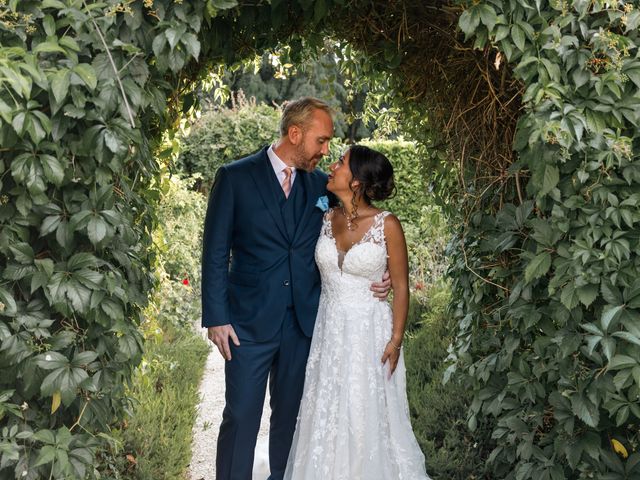 Le mariage de Alexandre et Isabelle à Brie-Comte-Robert, Seine-et-Marne 60