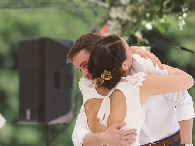 Le mariage de Alexis et Sarah à Saint-Priest-Bramefant, Puy-de-Dôme 12