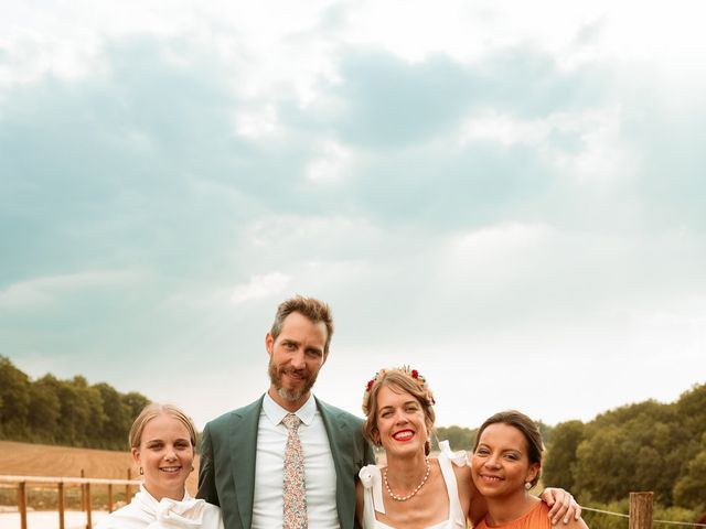 Le mariage de Pierre-Jean et Juliette à Salives, Côte d&apos;Or 24