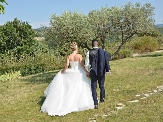 Le mariage de Mikaël et Cristelle à Noyers-sur-Jabron, Alpes-de-Haute-Provence 56