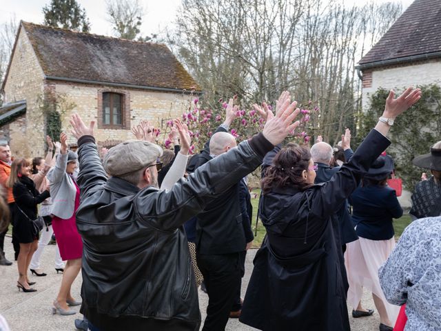 Le mariage de Vincent et Céline à Escolives-Sainte-Camille, Yonne 32