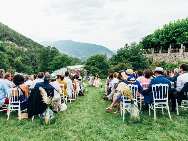 Le mariage de Alex et Lorène à Entrevaux, Alpes-de-Haute-Provence 18