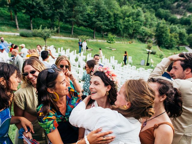 Le mariage de Alex et Lorène à Entrevaux, Alpes-de-Haute-Provence 41