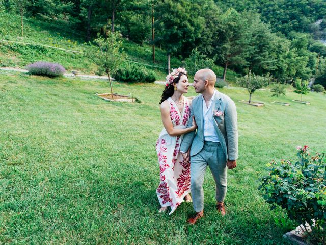 Le mariage de Alex et Lorène à Entrevaux, Alpes-de-Haute-Provence 54