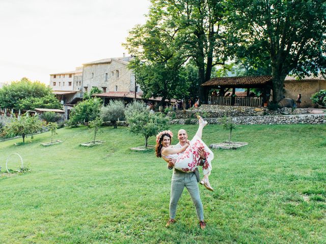 Le mariage de Alex et Lorène à Entrevaux, Alpes-de-Haute-Provence 59