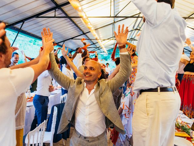 Le mariage de Alex et Lorène à Entrevaux, Alpes-de-Haute-Provence 67