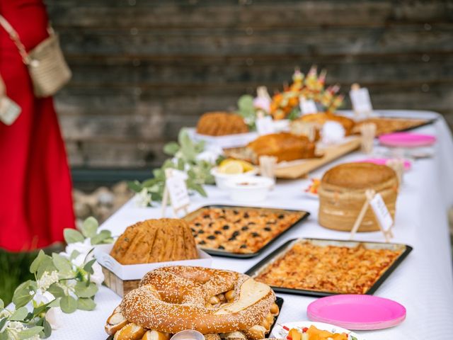Le mariage de Aurélie et Florent à Vieux-Charmont, Doubs 23