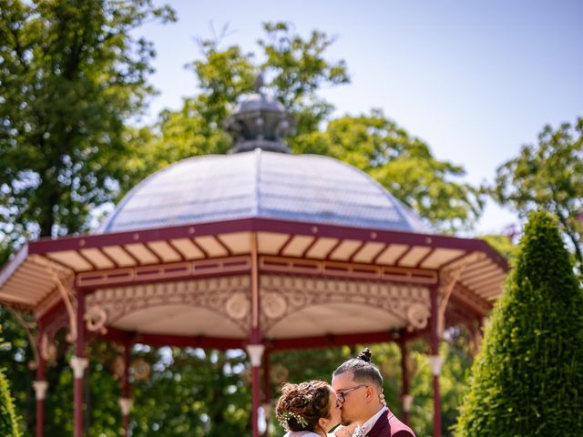 Le mariage de Aurélie et Florent à Vieux-Charmont, Doubs 35