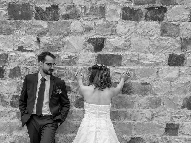 Le mariage de Jordan et Anaïs à Sourdeval, Manche 27