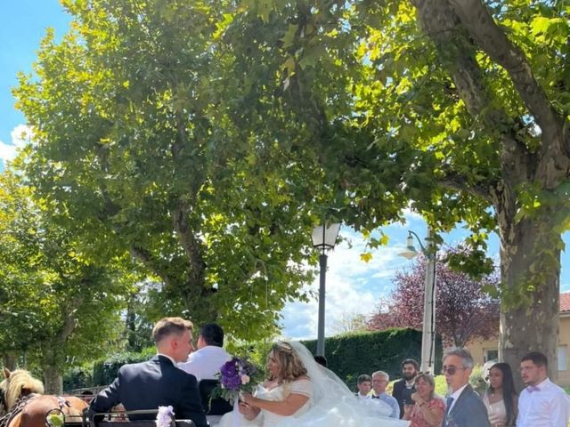 Le mariage de Guillaume  et Laeticia  à Saint-Martin-la-Plaine, Loire 7