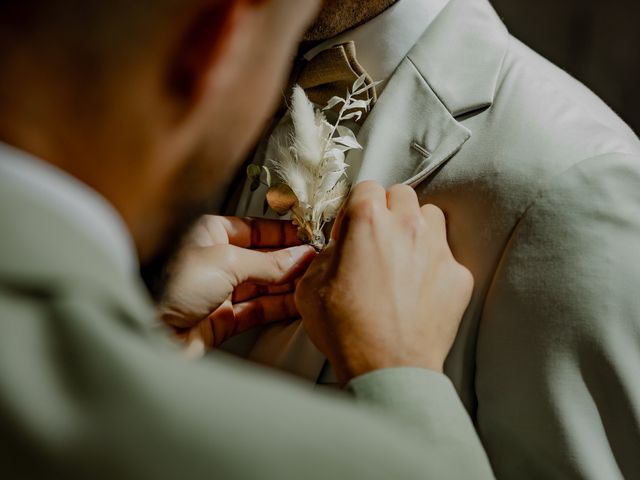 Le mariage de Krys et Mathilde à Aydat, Puy-de-Dôme 8