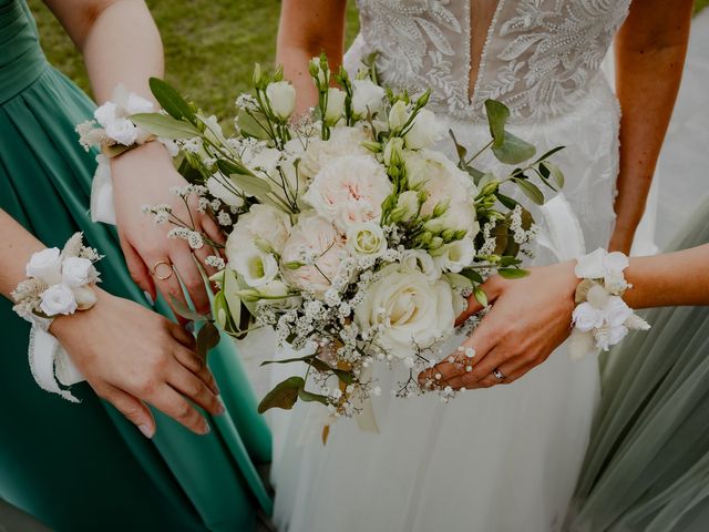 Le mariage de Krys et Mathilde à Aydat, Puy-de-Dôme 42