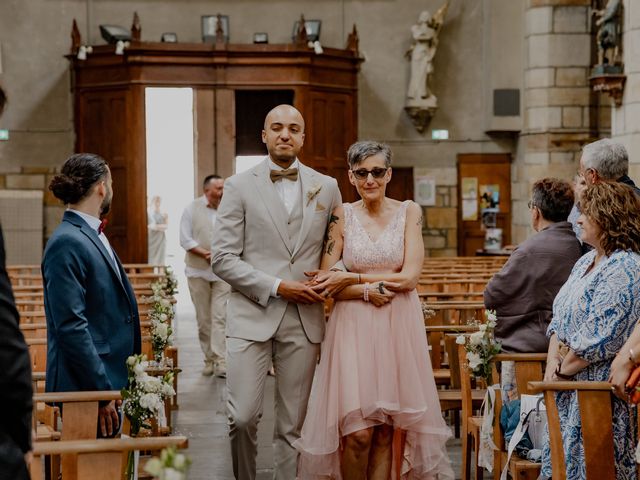 Le mariage de Krys et Mathilde à Aydat, Puy-de-Dôme 46