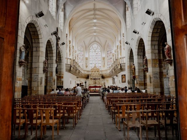 Le mariage de Krys et Mathilde à Aydat, Puy-de-Dôme 52