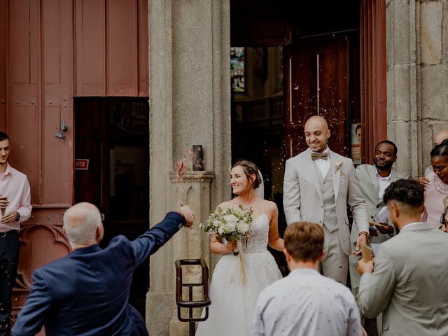 Le mariage de Krys et Mathilde à Aydat, Puy-de-Dôme 83