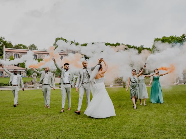 Le mariage de Krys et Mathilde à Aydat, Puy-de-Dôme 2