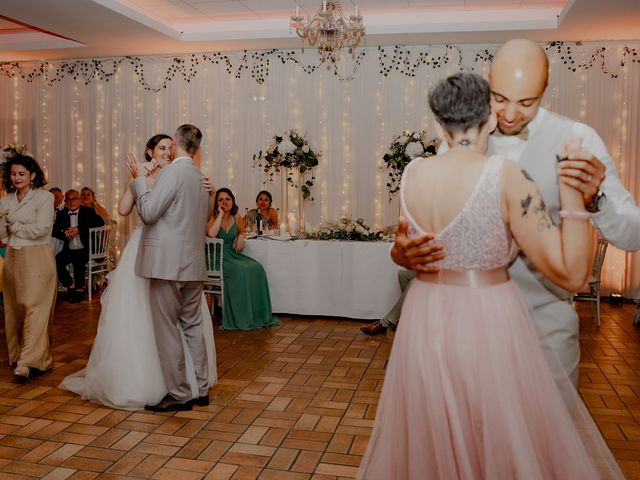 Le mariage de Krys et Mathilde à Aydat, Puy-de-Dôme 215