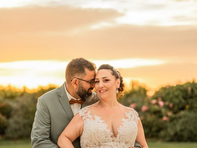 Le mariage de Elijah et Magali à Châteauneuf-sur-Isère, Drôme 35