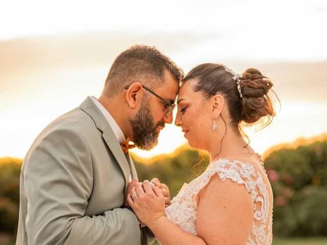 Le mariage de Elijah et Magali à Châteauneuf-sur-Isère, Drôme 38