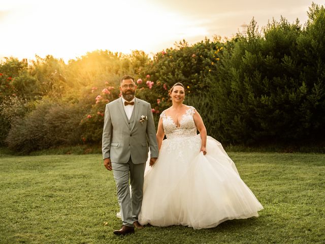 Le mariage de Elijah et Magali à Châteauneuf-sur-Isère, Drôme 55