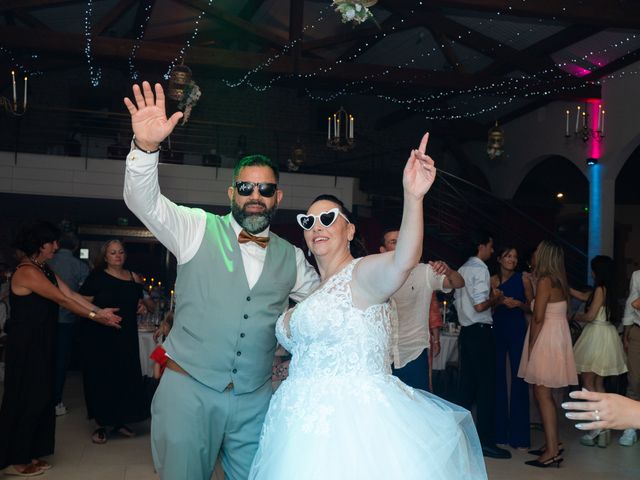 Le mariage de Elijah et Magali à Châteauneuf-sur-Isère, Drôme 58