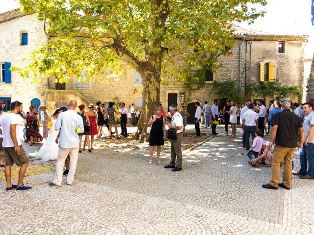 Le mariage de Sébastien et Laetitia à Teyran, Hérault 17