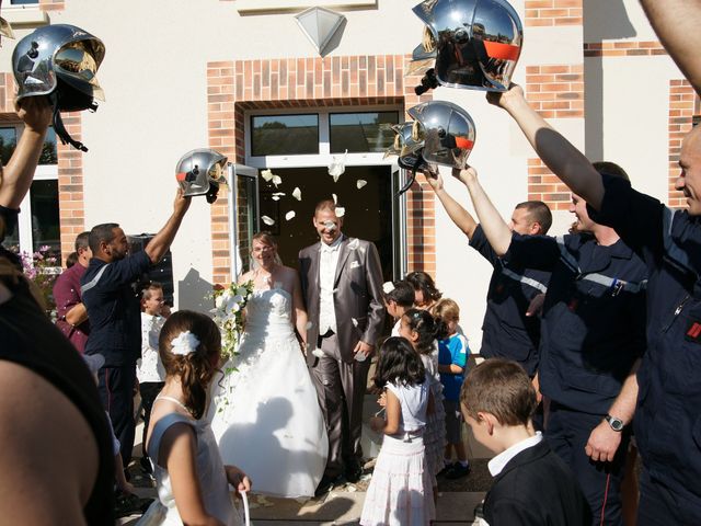 Le mariage de Tony et Severine à Porte-Joie, Eure 20