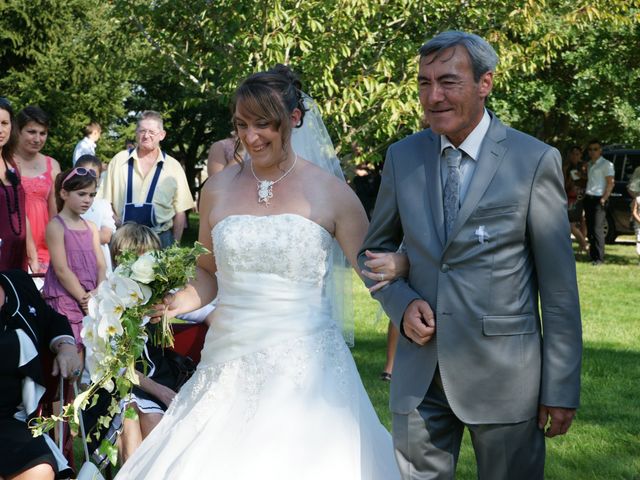 Le mariage de Tony et Severine à Porte-Joie, Eure 26