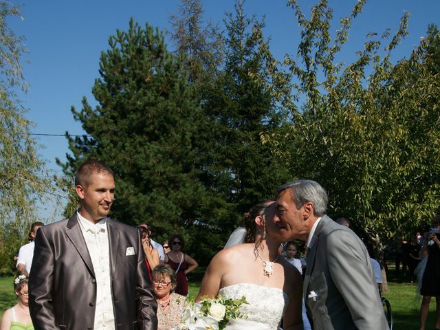 Le mariage de Tony et Severine à Porte-Joie, Eure 28