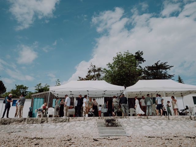 Le mariage de Rémy et Claire à Angoulins sur Mer, Charente Maritime 18