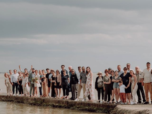 Le mariage de Rémy et Claire à Angoulins sur Mer, Charente Maritime 35