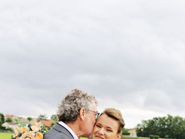 Le mariage de Valentin et Camille à Savigny-le-Sec, Côte d&apos;Or 18