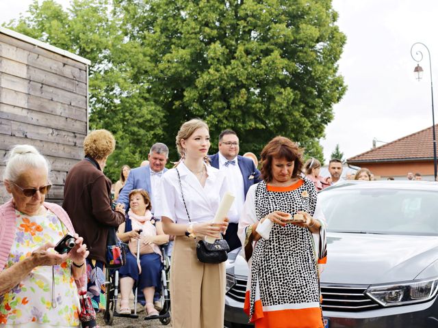 Le mariage de Valentin et Camille à Savigny-le-Sec, Côte d&apos;Or 20