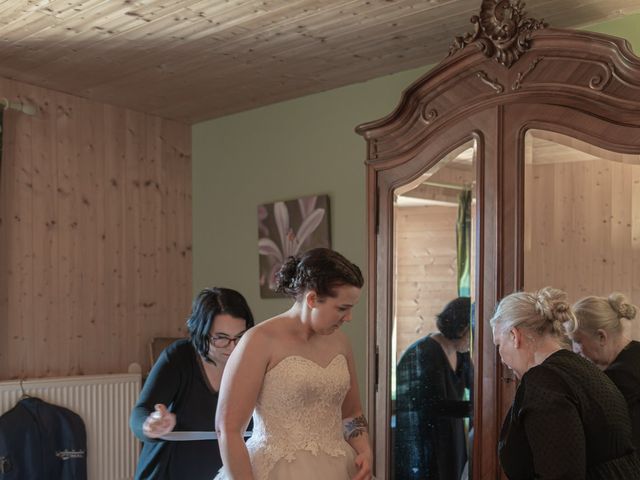 Le mariage de Baptiste et Marine à Saint-Didier-la-Forêt, Allier 12