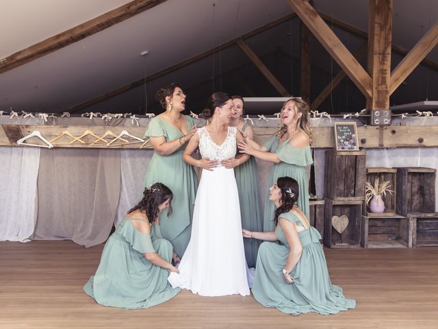 Le mariage de Corentin et Katel à Tercé, Vienne 32
