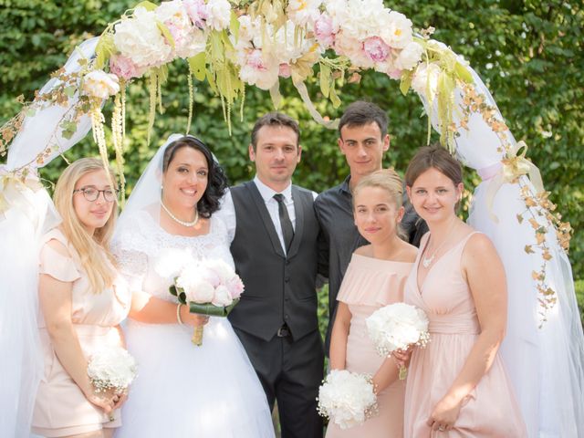 Le mariage de Dominique et Nataliya à La Chapelle-de-Guinchay, Saône et Loire 10