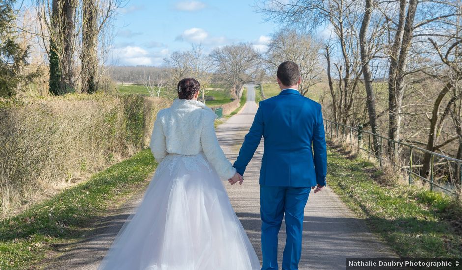 Le mariage de Baptiste et Marine à Saint-Didier-la-Forêt, Allier