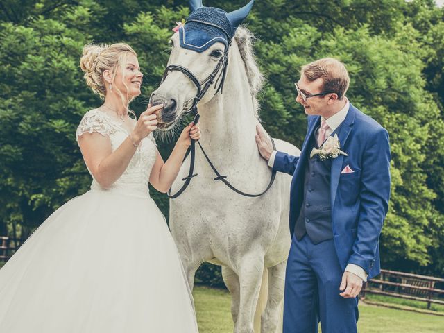 Le mariage de Ulrich et Céline à Ranchicourt, Pas-de-Calais 54