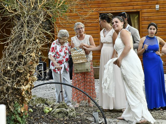 Le mariage de Faustyne et Damien à Béruges, Vienne 52