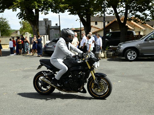 Le mariage de Faustyne et Damien à Béruges, Vienne 62