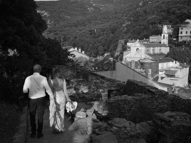 Le mariage de Claudio et Victoria à Nonza, Corse 19