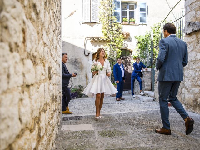 Le mariage de Raphaël et Leslie à Villecroze, Var 12
