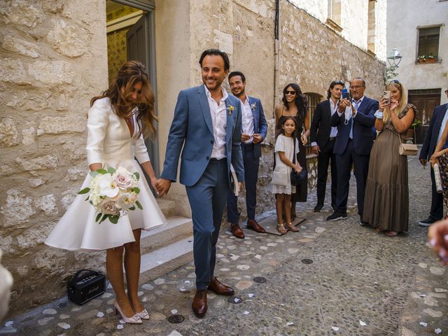 Le mariage de Raphaël et Leslie à Villecroze, Var 34
