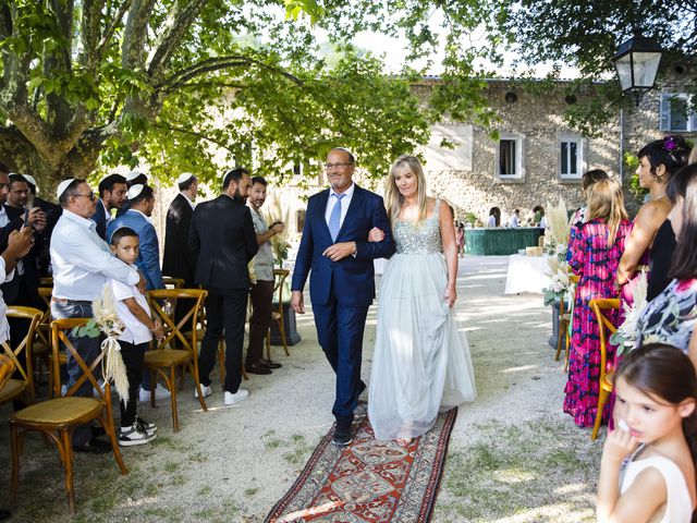 Le mariage de Raphaël et Leslie à Villecroze, Var 98