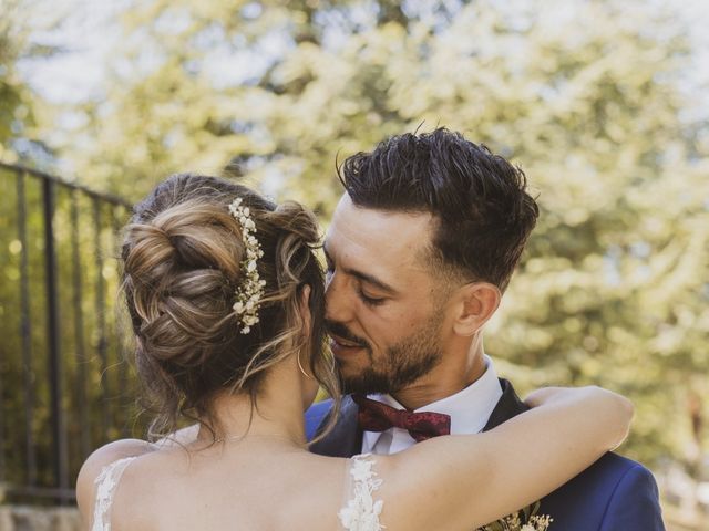 Le mariage de Maxence et Neige à Colombier-le-Jeune, Ardèche 10