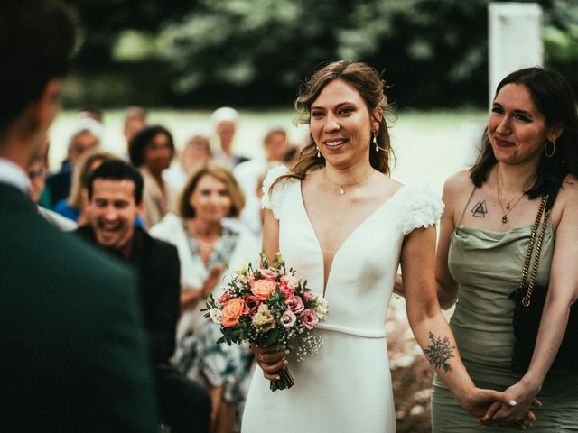 Le mariage de Caroline et Sebastien à Pleugueneuc, Ille et Vilaine 23