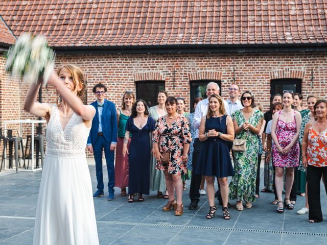Le mariage de Jonathan et Camille à Wambrechies, Nord 18